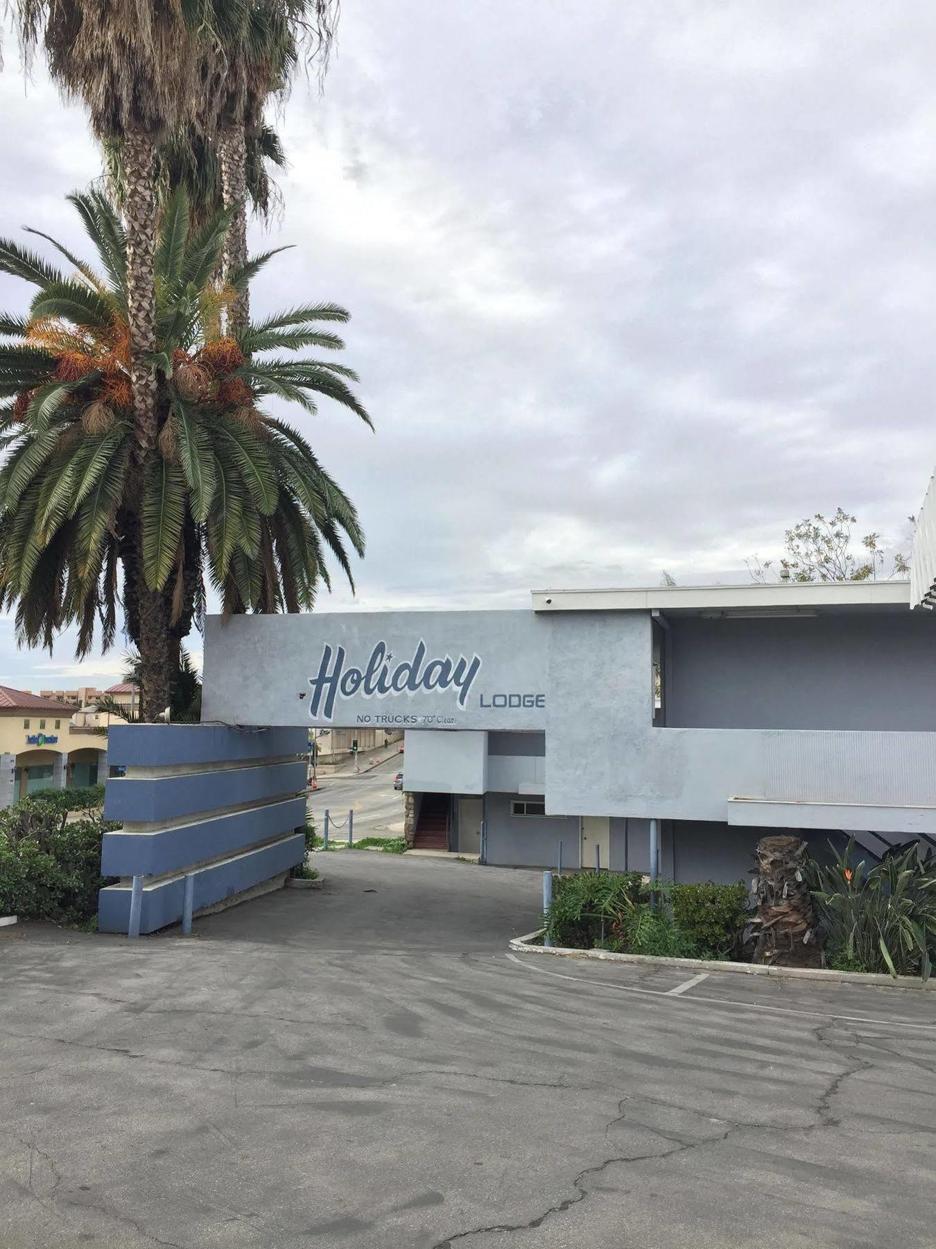 Hotel Holiday 2*